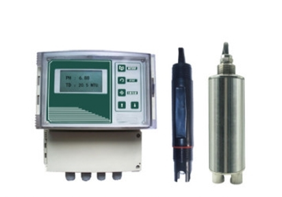 壁挂式在线PH ORP多参数水质分析仪.png