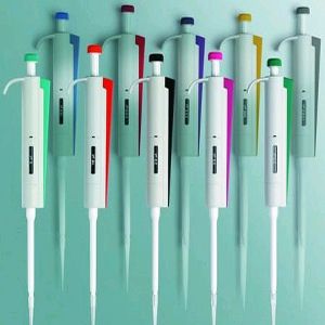 Freshman系列单道可调加样器