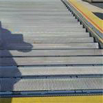 旋转网板式阶梯格栅清污机