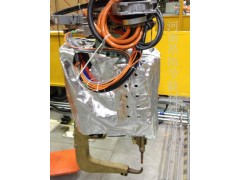 昂拓牌焊机机器人保护衣，焊接机器人防护衣，电议