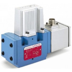 恩格尔用原装MOOG 穆格柱塞泵 D957-0001 控制伺服阀D920-143维修