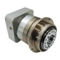 MCN 精密斜齿轮行星减速机C系列