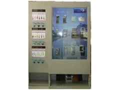 灰色自动擦鞋手机充电站