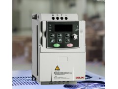 德力西E100系列0.75-2.2kW变频器