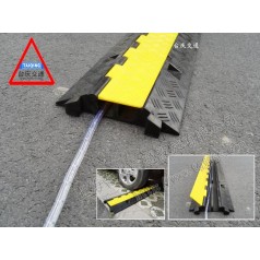 橡胶过线板黑色单孔