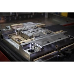 模具加工的尺度和精度