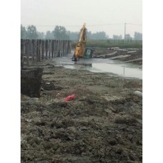 渔光互补光伏打桩，渔光互补光伏桩基施工，打光伏桩