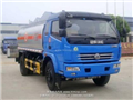东风多利卡 8-10 吨油罐车